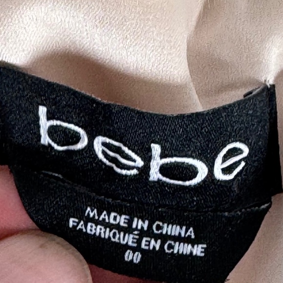 Bebe Elise Pale Pink Crepe Fitted Peplum Flutter Sleeve  Mini Dress Sz 00 - Picture 4 of 7